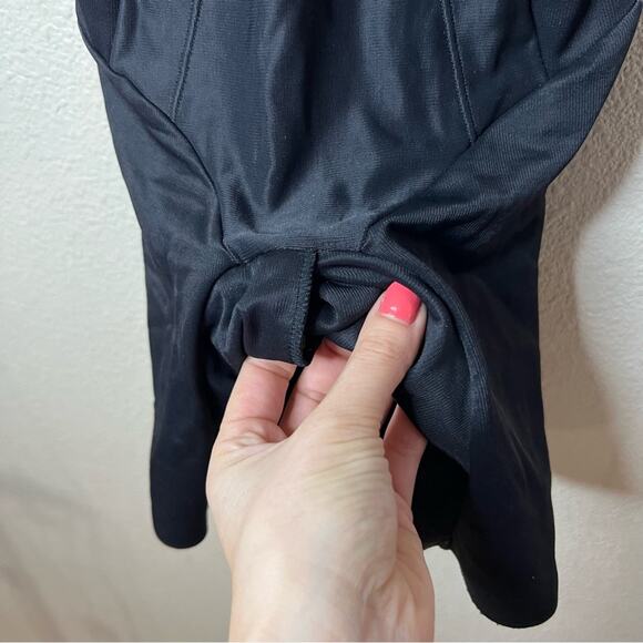 Miraclesuit 2714 black bodysuit shapewear 36B - Picture 4 of 9